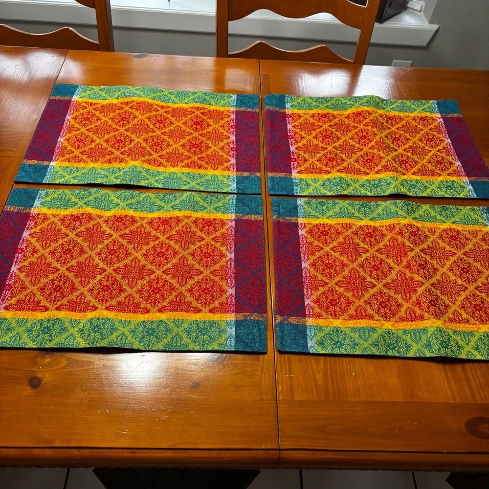 Pier 1 Imports Geometric Striped Pattern Cotton Placemats Set of 4